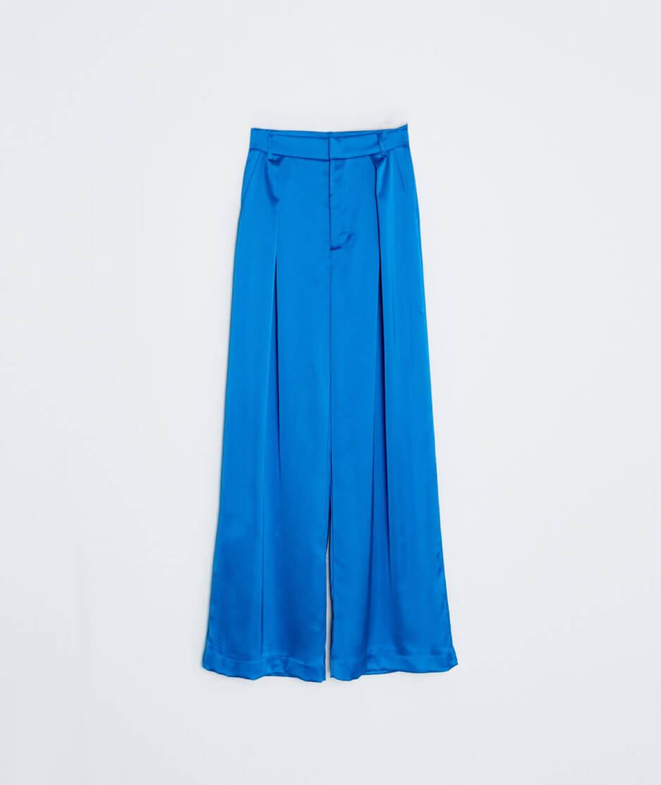 FW230073 blue trousers front